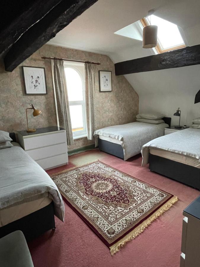 Chimneys Guest House Блекбърн Екстериор снимка