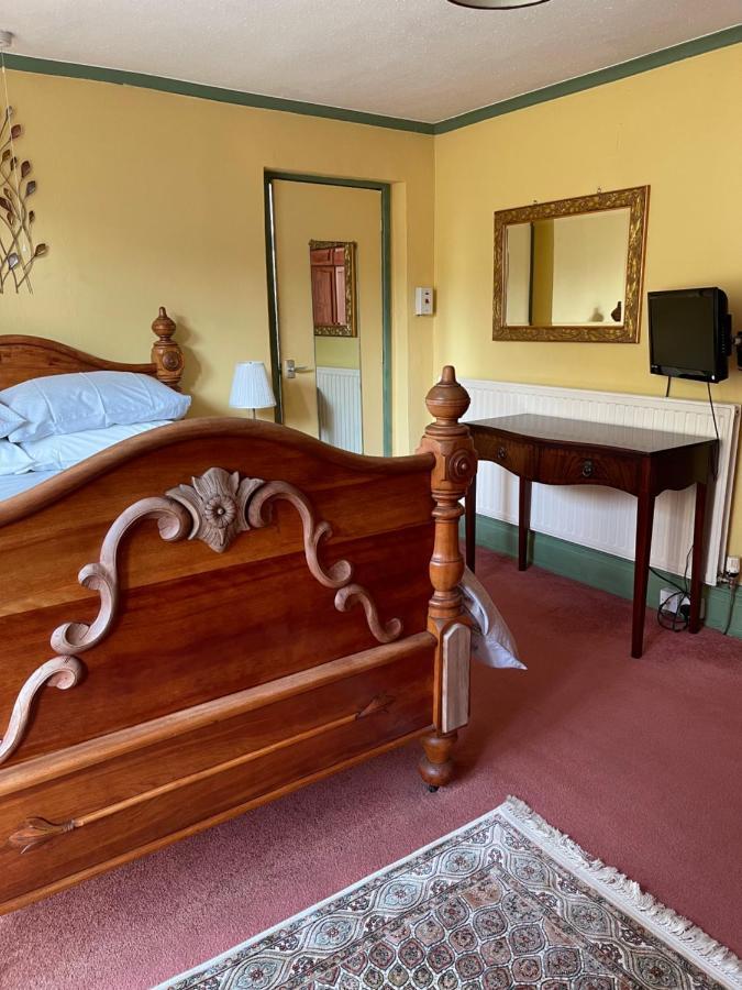 Chimneys Guest House Блекбърн Екстериор снимка